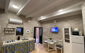 Serena'S House